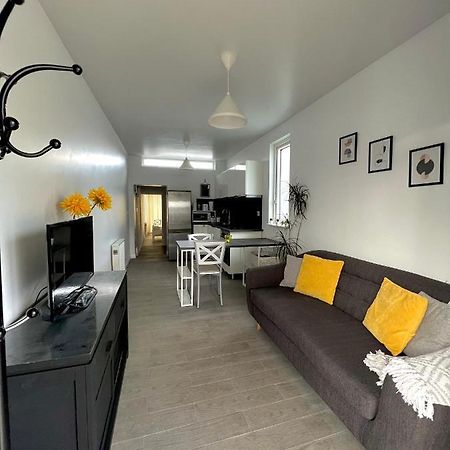 Newly Renovated 1 Bedroom Flat With Garden Pergola Эннис Экстерьер фото